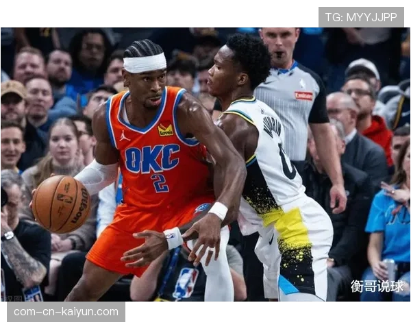 亚历山大与哈利伯顿赛后深情拥抱 交流默契尽显 亚历山大与哈利伯顿赛后深情拥抱 交流默契尽显